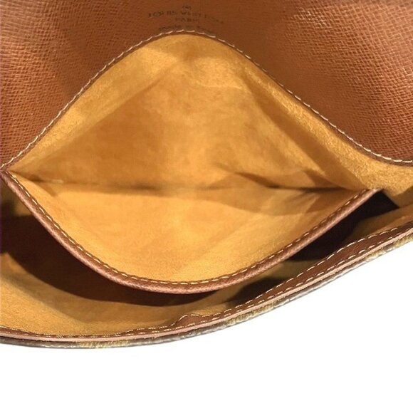 LOUIS VUITTON Brown Monogram Shoulder Bag - Picture 6 of 9
